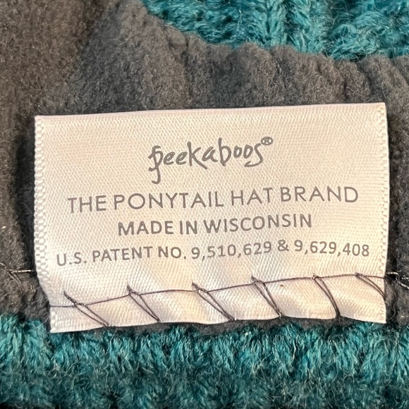 Peekaboos The Ponytail Hat Brand Cable Knit Hat Beanie Teal Fleece Lined U.S.A. - Picture 5 of 11